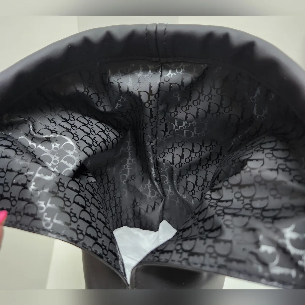 CHRISTIAN DIOR Trousse POUCH NWT - Picture 7 of 9